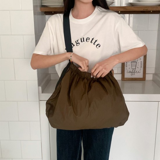 Korean style pleated drawstring new shoulder bag ins blogger style, simple casual versatile large capacity girl crossbody bag