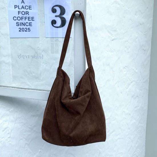 Korean style 2025 new autumn and winter, large capacity, fashionable, high-end, casual, lazy style, retro velvet soft surface shoulder bag