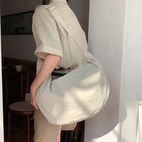 2025 spring and summer casual college literary dumpling bag ins internet celebrity trendy fashion large capacity women's crossbody bag