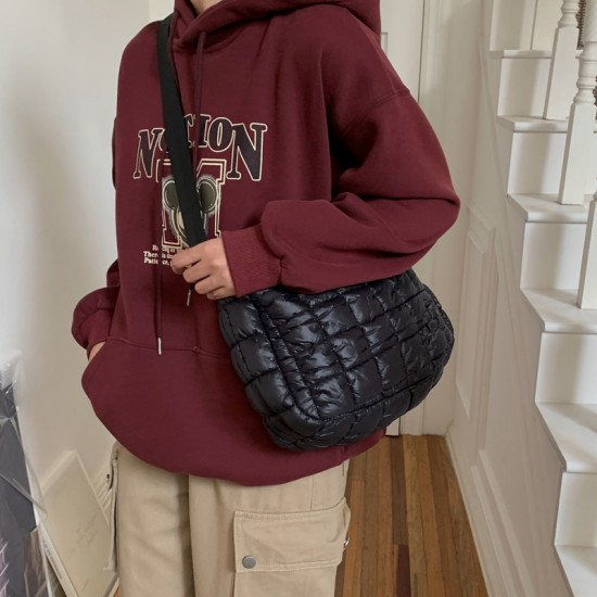 Autumn/Winter New Down Material Bag for Women Fashion Large Capacity Simple Diamond Pattern Casual Crossbody Bag