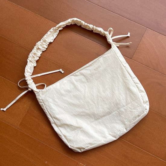 New Korean Style Mercerized Material Personalized Solid Color Drawstring Pleated Bag Ins Simple Fashion Versatile Nylon Crossbody Bag