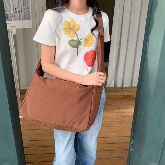 Japanese style unisex crossbody bag, large capacity casual commuting bag, 2025 new nylon fabric literary single shoulder bag