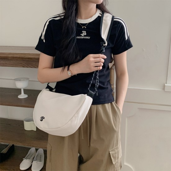 2025 New American Style Sporty Large Capacity Simple Corduroy Bag Trendy Internet Celebrity Fashion INS Dumpling Crossbody Bag