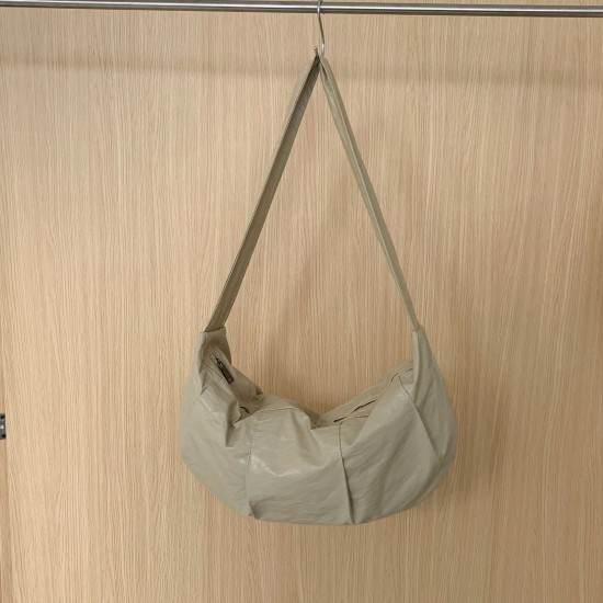 Korean style casual ins large capacity pleated dumpling bag versatile glossy wide shoulder strap soft lightweight single shoulder crossbody bag