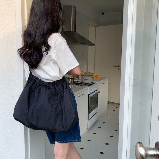 Korean style pleated drawstring new shoulder bag ins blogger style, simple casual versatile large capacity girl crossbody bag