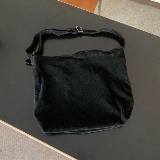 2 025 New INS Autumn/Winter Retro Washed Corduroy Student Class Large Capacity Lazy Style Simple Crossbody Bag