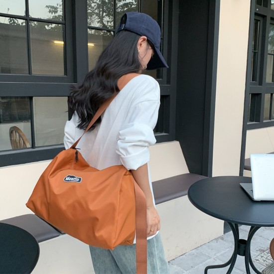 Nylon Fabric Trendy Pillow Bag for Women, 2025 Spring/Summer New Simple Large Capacity Casual Versatile Crossbody Bag