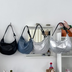 Internet Celebrity Fashion Korean Style Women's Bag 2025 New Simple European and American Armpit Nylon Trendy Large Capacity Shoulder Bag