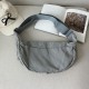 Large Capacity Dumpling Bag 2025 New Simple Lightweight Crossbody Soft PU Crescent Moon Fashionable Commuting Bag
