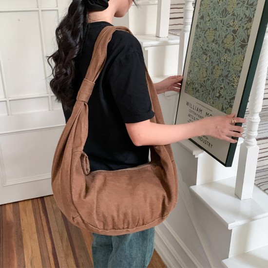 New Japanese and Korean style retro-inspired denim shoulder bag with thick, soft fabric and simple design.