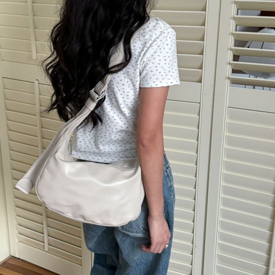 Korean-style soft leather minimalist dumpling bag for women, autumn/winter retro fashion, casual, versatile commuting shoulder/crossbody bag