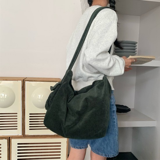 2025 A Super Popular Corduroy Bag, Autumn/Winter New Retro Casual Fashionable Simple Shoulder Bag