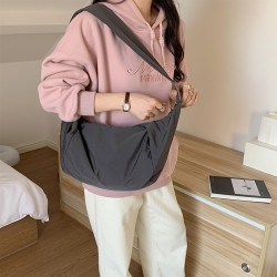 Muye Leather Goods crossbody bag, women's 2025 autumn and winter style, large capacity dumpling bag, down cotton, simple and versatile shoulder bag