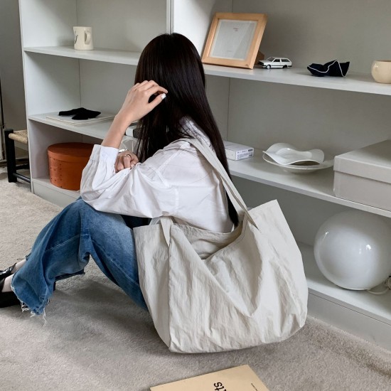 New Casual Nylon Waterproof Casual Solid Color Shoulder Bag Simple Large Capacity Student Commuting to Class Tote Bag for Women